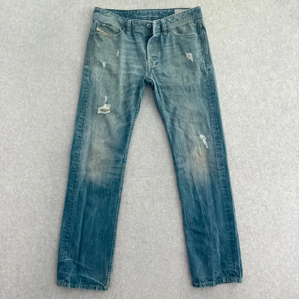 Diesel Viker Mens 31x32 Regular Straight Leg Distressed Light Wash Jeans